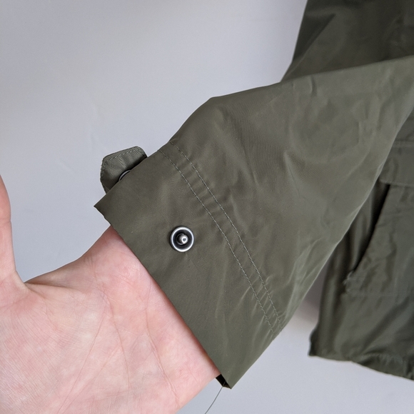 🌿MOUNTAIN HARDWEAR JACKET🌿 - Picture 4 of 11